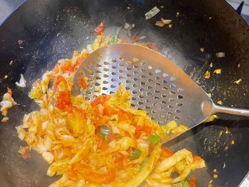 How to make pure milk hand-torn toast: Step 1