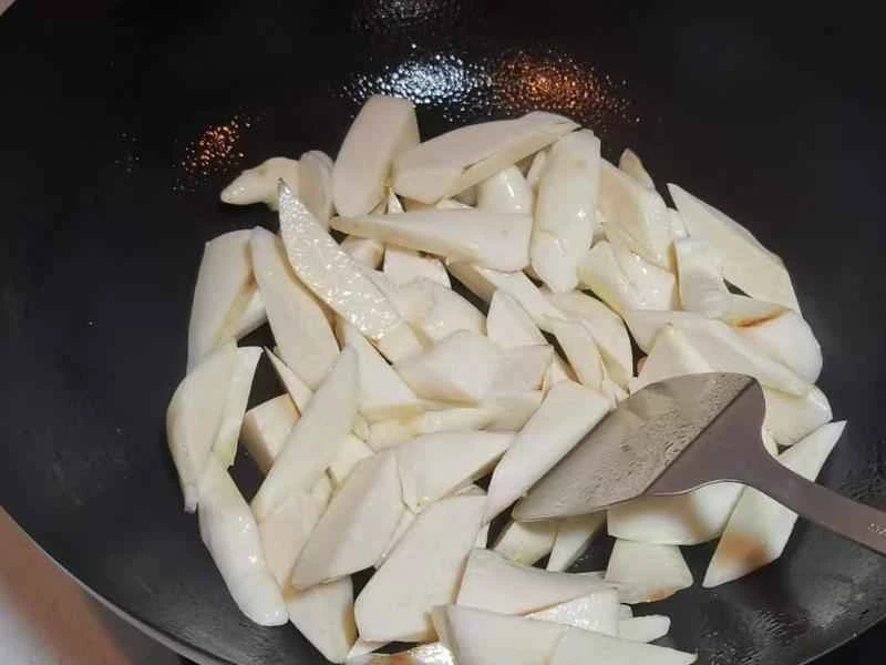 How to make pure milk hand-torn toast: Step 1