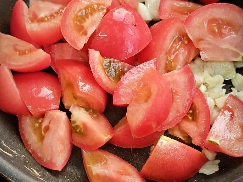 How to make pure milk hand-torn toast: Step 1