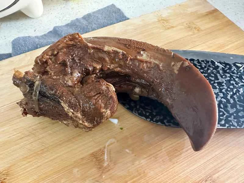 How to make pure milk hand-torn toast: Step 1