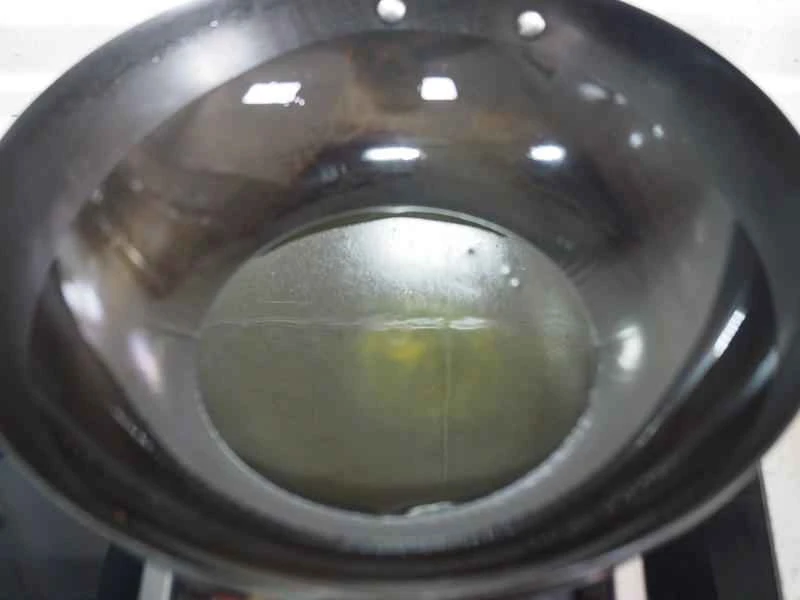 How to make pure milk hand-torn toast: Step 1