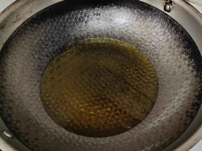 How to make pure milk hand-torn toast: Step 1