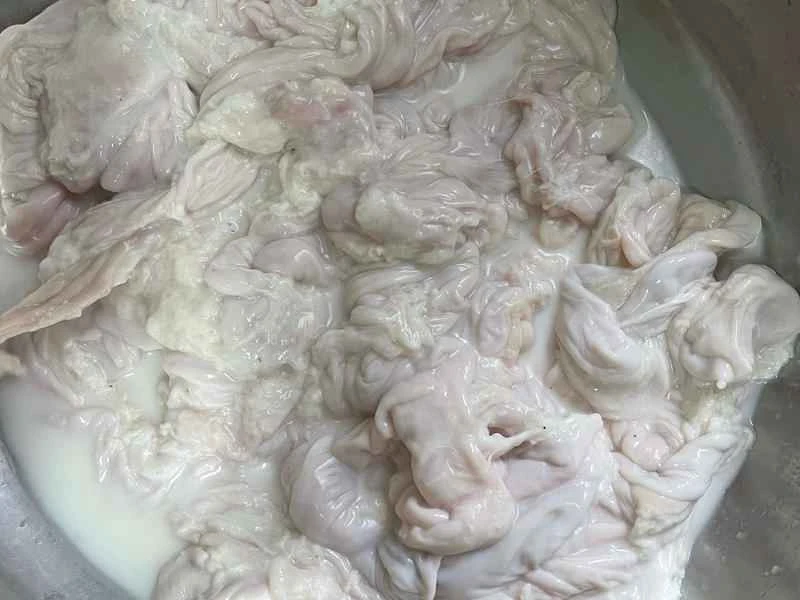 How to make pure milk hand-torn toast: Step 1