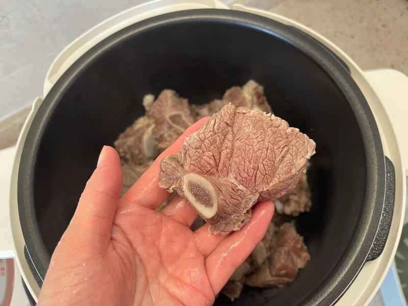 How to make pure milk hand-torn toast: Step 1