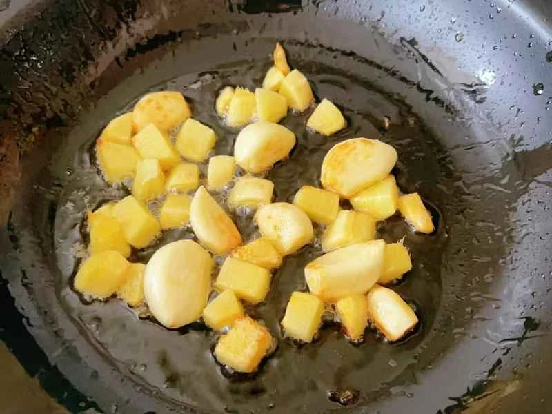 How to make pure milk hand-torn toast: Step 1