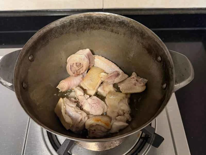 How to make pure milk hand-torn toast: Step 1