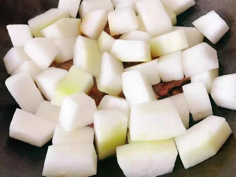 How to make pure milk hand-torn toast: Step 1