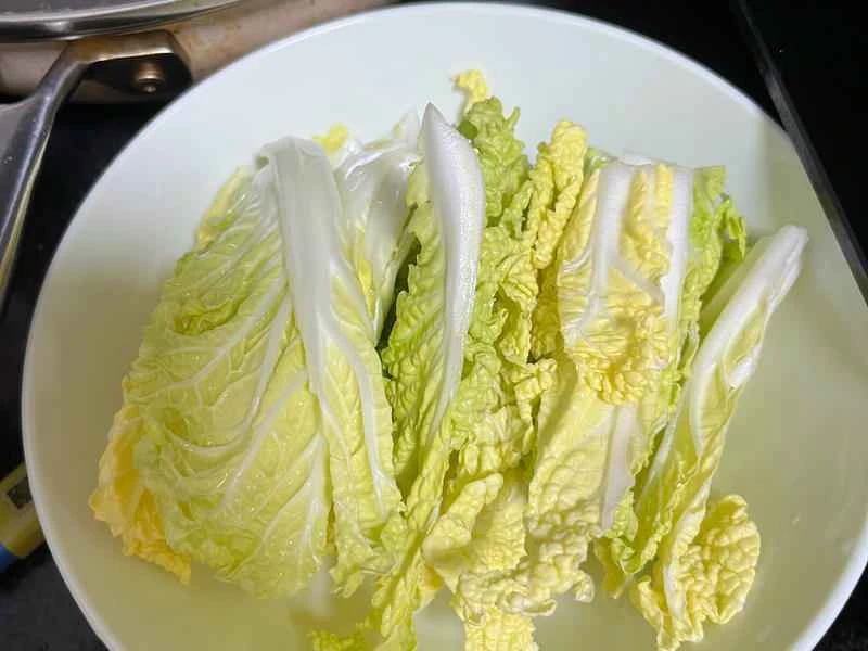 How to make pure milk hand-torn toast: Step 1