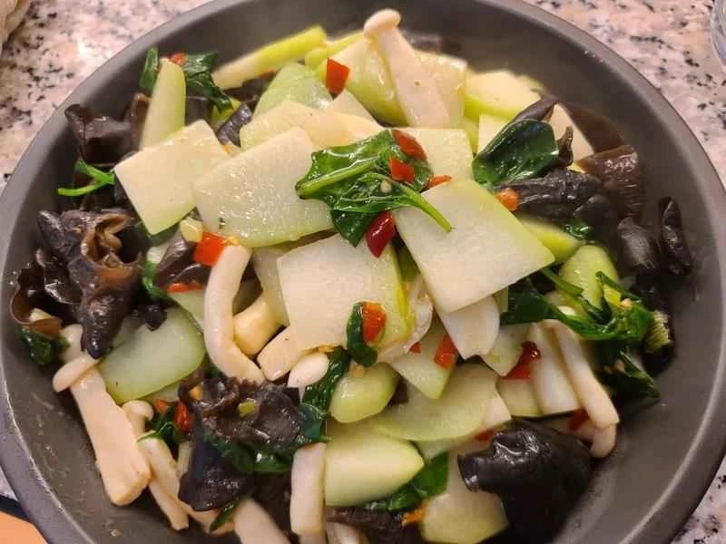 How to make pure milk hand-torn toast: Step 1