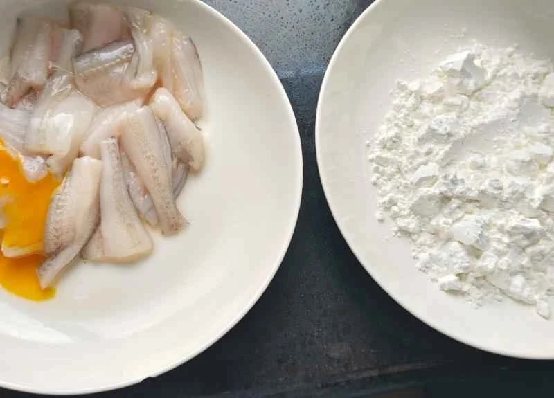 How to make pure milk hand-torn toast: Step 1