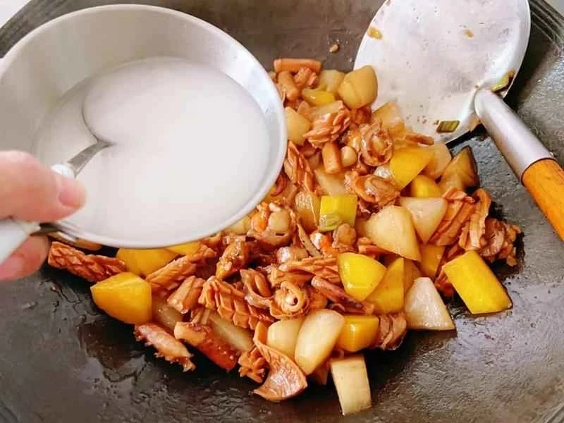 How to make pure milk hand-torn toast: Step 1