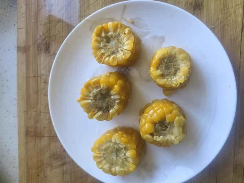 How to make pure milk hand-torn toast: Step 1