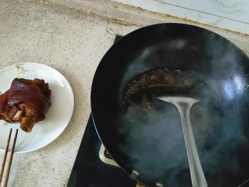 How to make pure milk hand-torn toast: Step 1