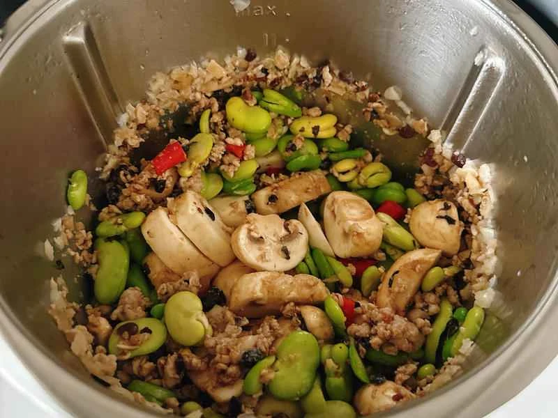 How to make pure milk hand-torn toast: Step 1