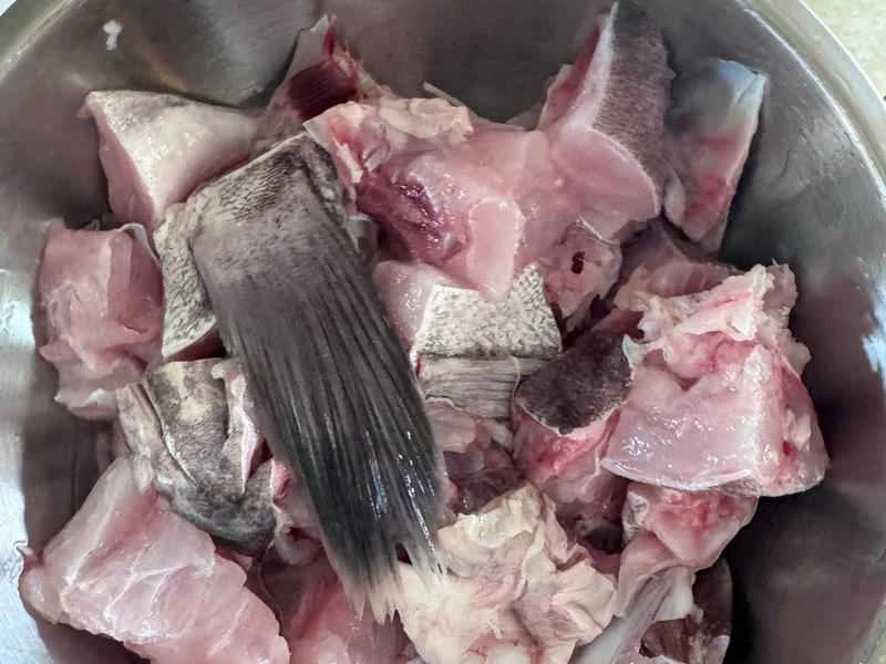 How to make pure milk hand-torn toast: Step 1