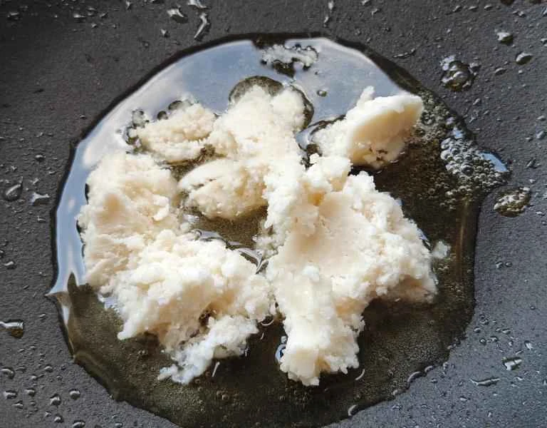 How to make pure milk hand-torn toast: Step 1