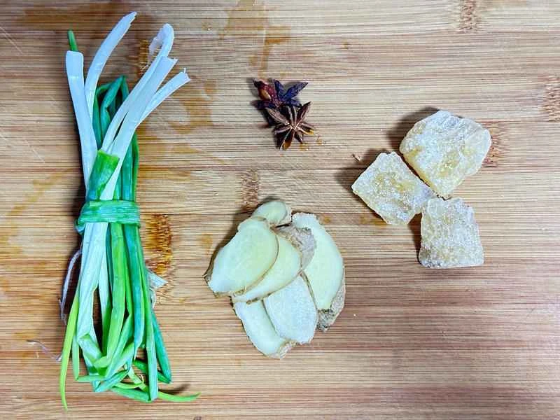 How to make pure milk hand-torn toast: Step 1