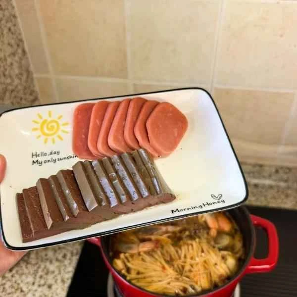 How to make pure milk hand-torn toast: Step 1