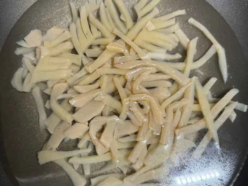 How to make pure milk hand-torn toast: Step 1