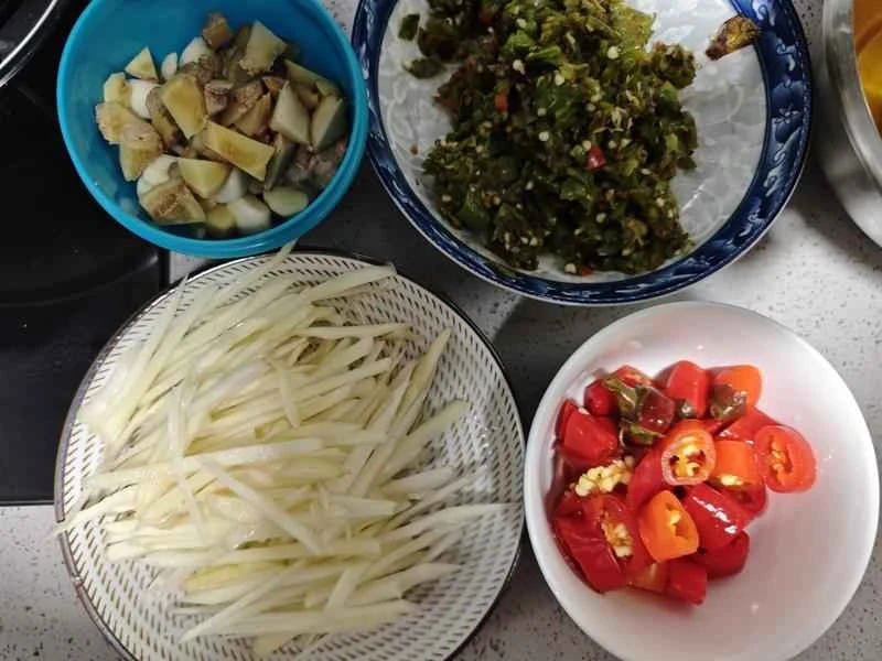 How to make pure milk hand-torn toast: Step 1