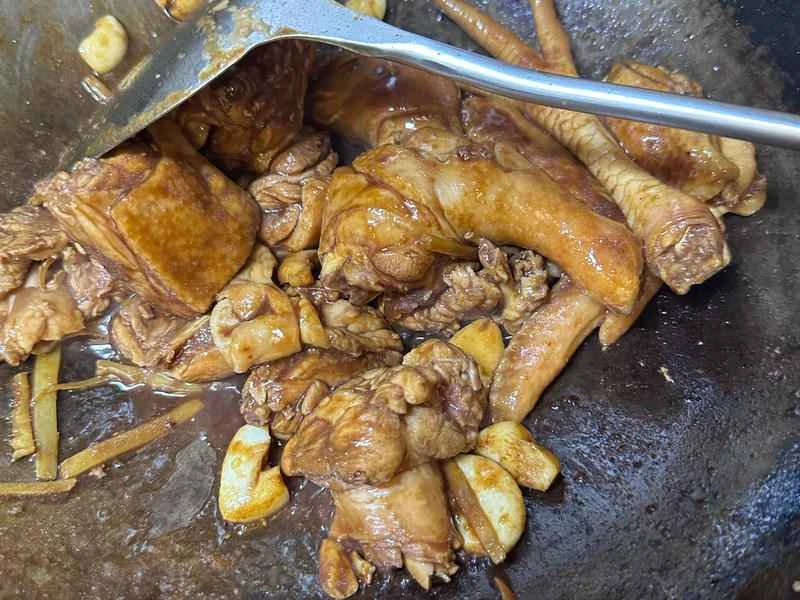 How to make pure milk hand-torn toast: Step 1