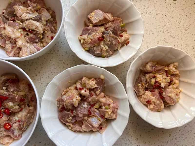 How to make pure milk hand-torn toast: Step 1