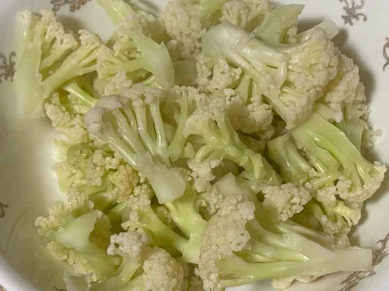 How to make pure milk hand-torn toast: Step 1