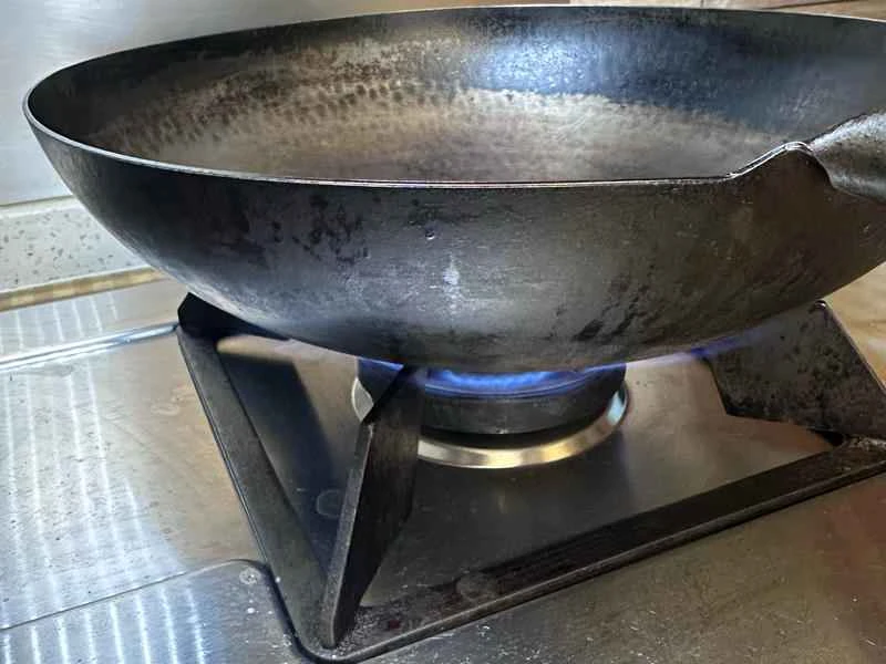 How to make pure milk hand-torn toast: Step 1