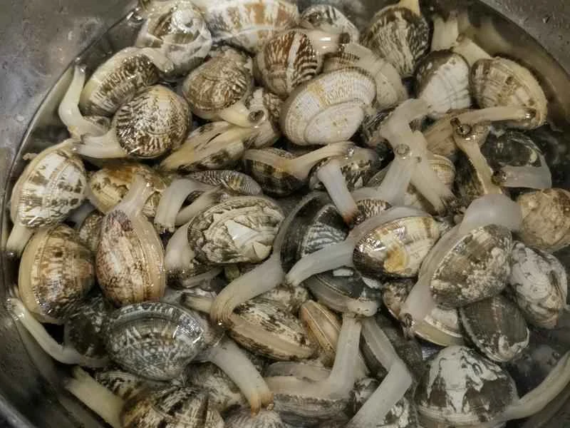 How to make pure milk hand-torn toast: Step 1