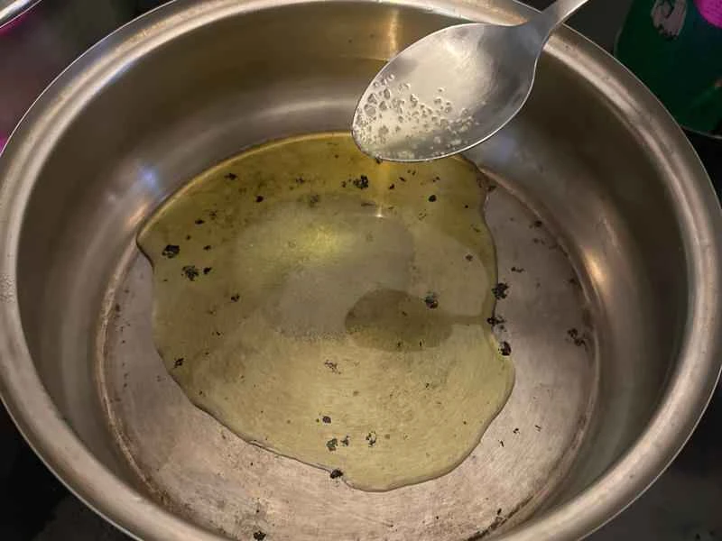 How to make pure milk hand-torn toast: Step 1