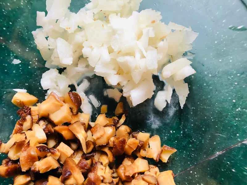 How to make pure milk hand-torn toast: Step 1