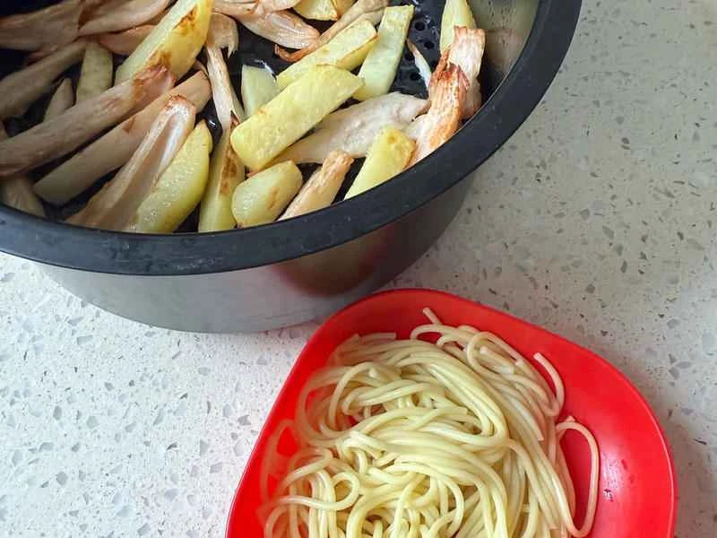 How to make pure milk hand-torn toast: Step 1
