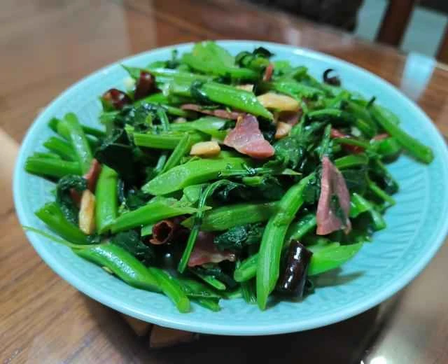 Yunnan pickled mustard greens (frost-bitten mustard greens) recipe