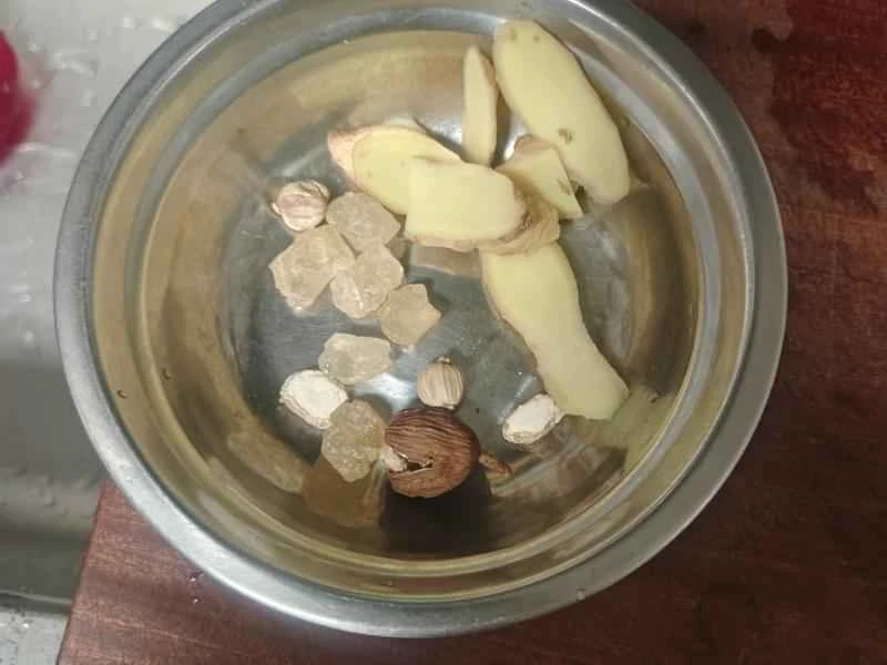 How to make pure milk hand-torn toast: Step 1