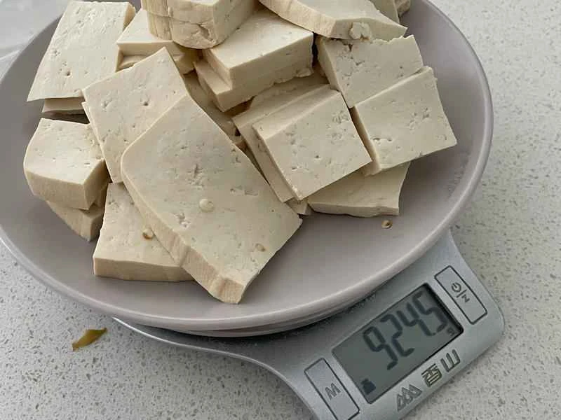 How to make pure milk hand-torn toast: Step 1