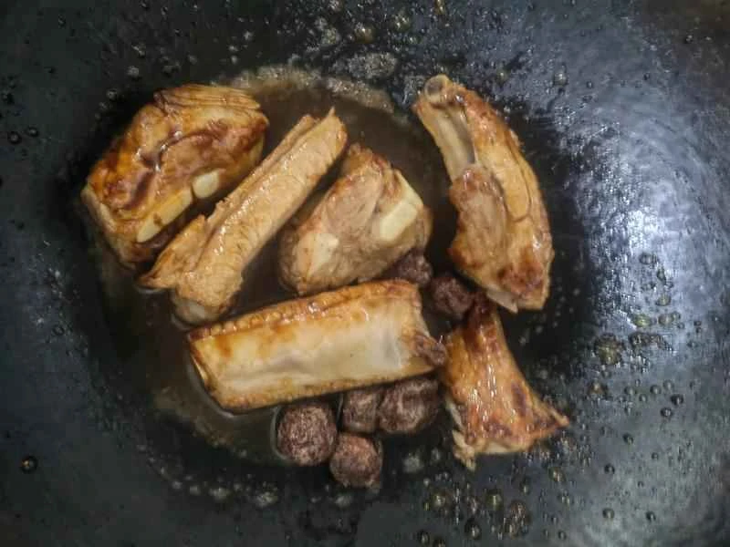 How to make pure milk hand-torn toast: Step 1