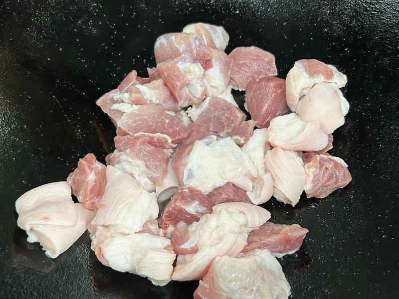 How to make pure milk hand-torn toast: Step 1