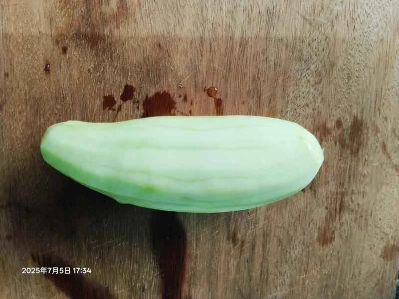 How to make pure milk hand-torn toast: Step 1