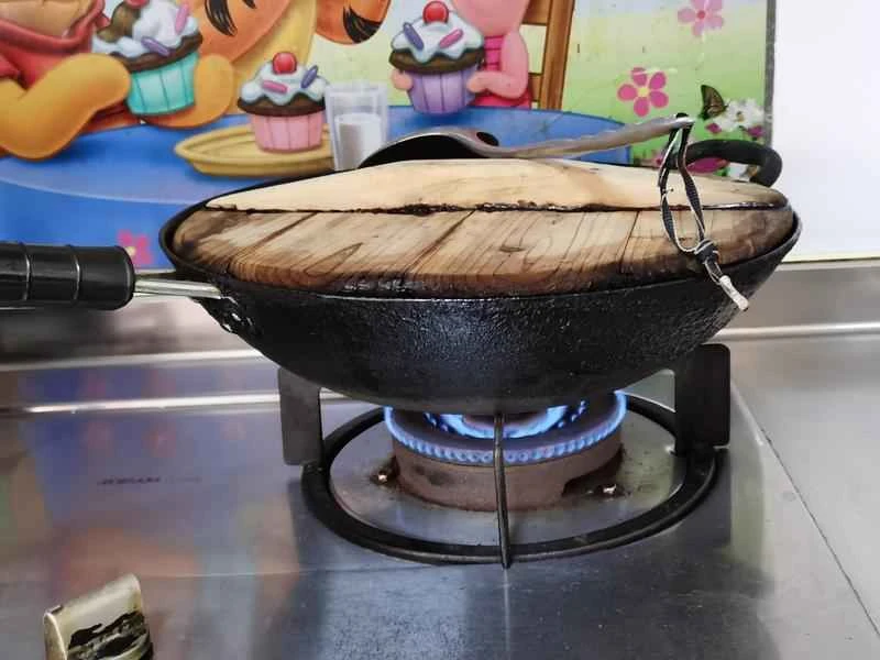 How to make pure milk hand-torn toast: Step 1